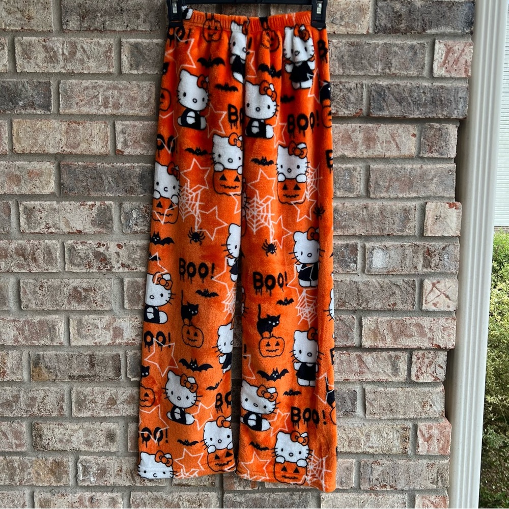 🍒💣 Hello Kitty Halloween jammy pants
